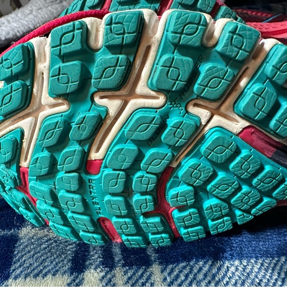 SALE—Brooks Vibrant Red & Teal Athletic Shoes - Picture 7 of 9
